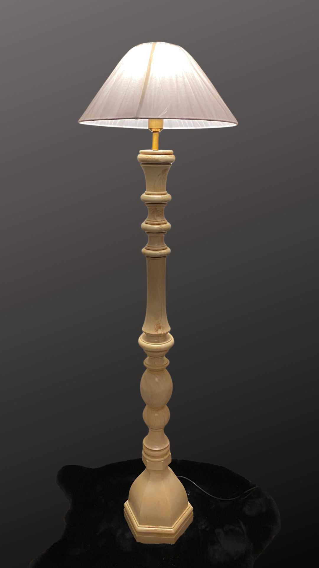 Aurora Grace Lamp